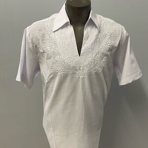 Bagazio shirt white vneck collar embroidery classic fit